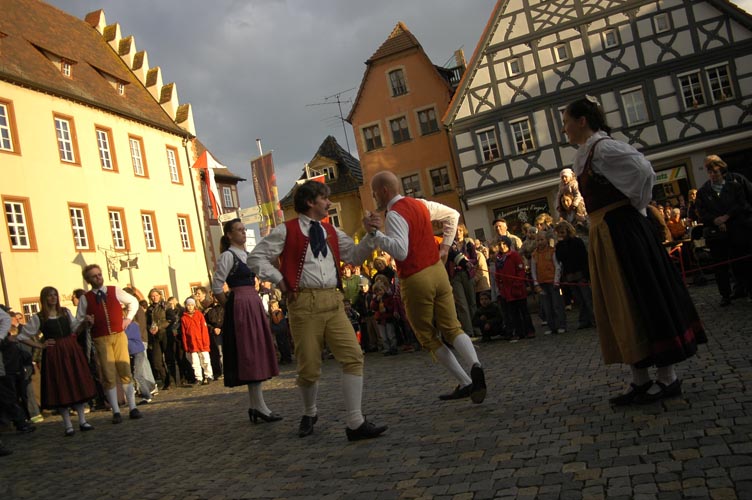 Maibaumaufstellen Gerolzhofen 080